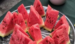 51网红黑料 吃瓜爆料短剧吃瓜爆料大赛每日聚集地,吃瓜爆料短剧大赛，每日聚集地大揭秘！